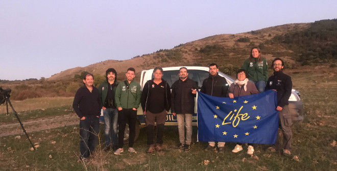 Foto de grupo del equipo AQUILA a-LIFE en la zona de la Sierra de la Demanda donde trabaja el Proyecto Monachus de GREFA.