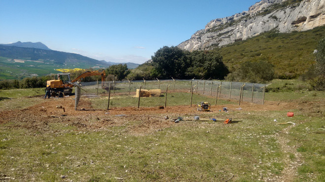 Uno de los Puntos de Alimentación Suplementaria (PAS) construidos para las águilas de Bonelli liberadas en Navarra