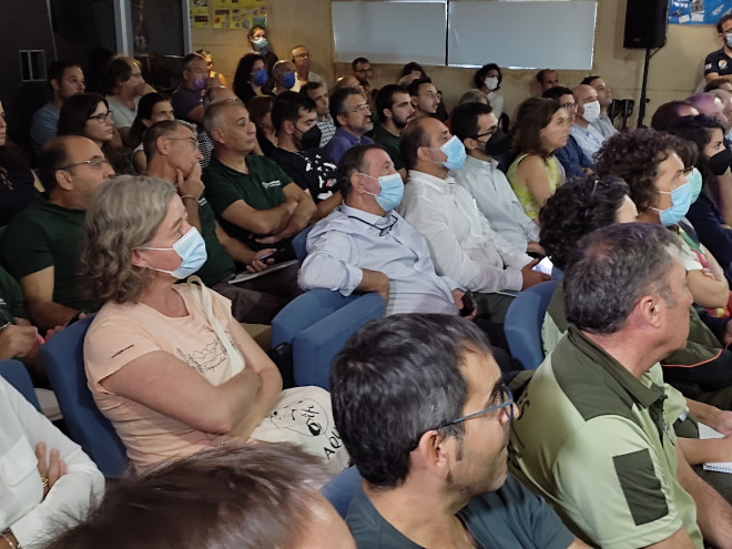  Los asistentes llenaron la sala de actos del Hospital de Fauna Salvaje de GREFA, en Majadahonda (Madrid).